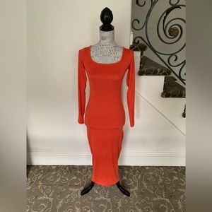 *NWT* Missguided- Size 4 - Orange Square Neck Long Sleeve Midaxi Dress